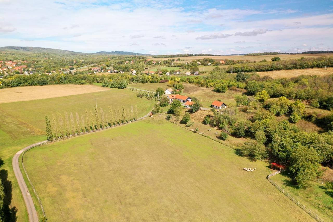 Kishosszúrét Vendégház Pécsvárad Exterior foto